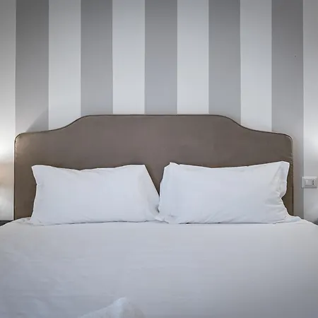 ゲストハウス Residenza D'epoca Poliziano *
