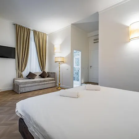 Affittacamere Residenza D'epoca Poliziano 4*